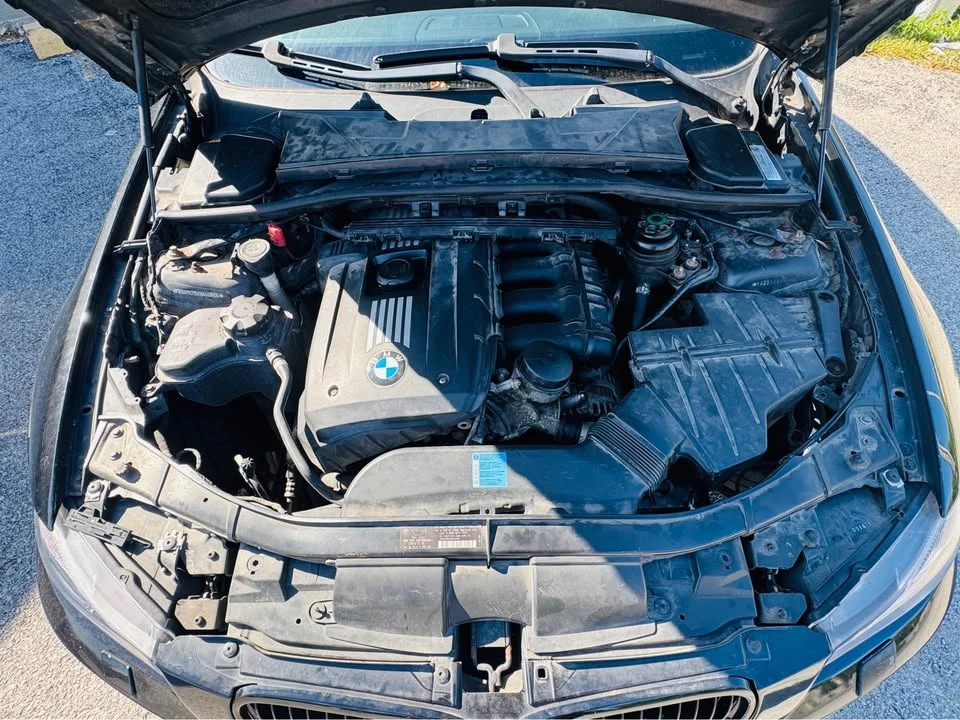 2009 BMW E90 3 Series Sedan - Image 17 of 18