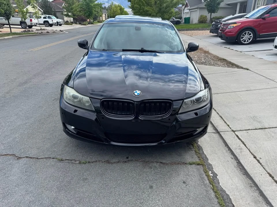 2009 BMW E90 3 Series Sedan - Image 2 of 7