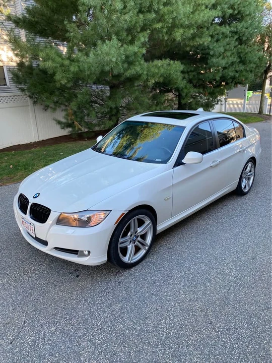 2009 BMW E90 3 Series Sedan - Image 12 of 12