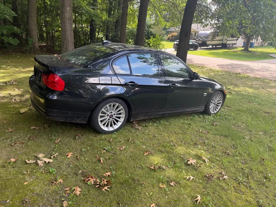 2009 BMW E90 3 Series Sedan - Image 10 of 10
