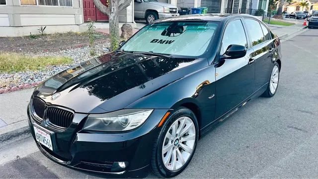 2009 BMW 3 Series 328i xDrive Sedan 4D