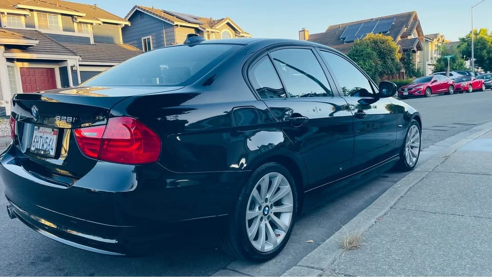 2009 BMW E90 3 Series Sedan - Image 4 of 11