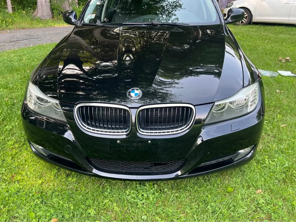 2009 BMW E90 3 Series Sedan - Image 2 of 8