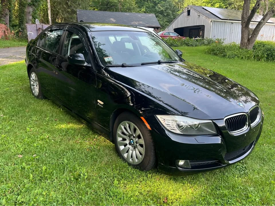 2009 BMW E90 3 Series Sedan - Image 3 of 8