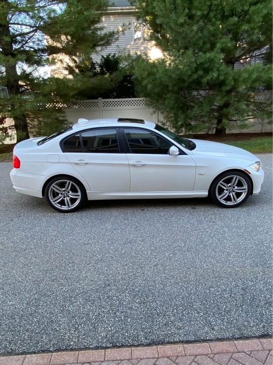 2009 BMW E90 3 Series Sedan - Image 6 of 12