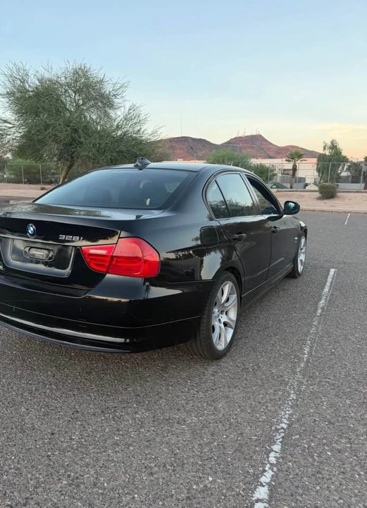 2009 BMW E90 3 Series Sedan - Image 3 of 7