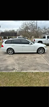 2009 BMW 3 Series 328i xDrive Wagon 4D