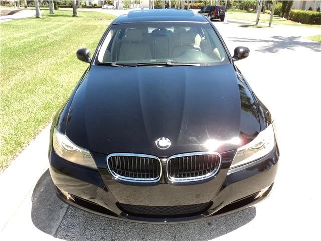 2009 BMW E90 3 Series Sedan - Image 11 of 12