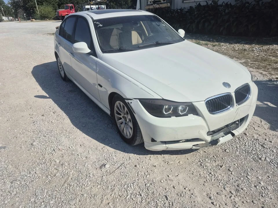 2009 BMW E90 3 Series Sedan - Image 4 of 11