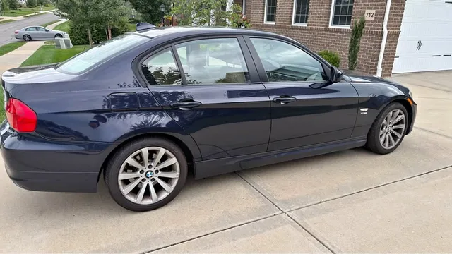 2009 BMW 3 Series 328xi Sedan 4D