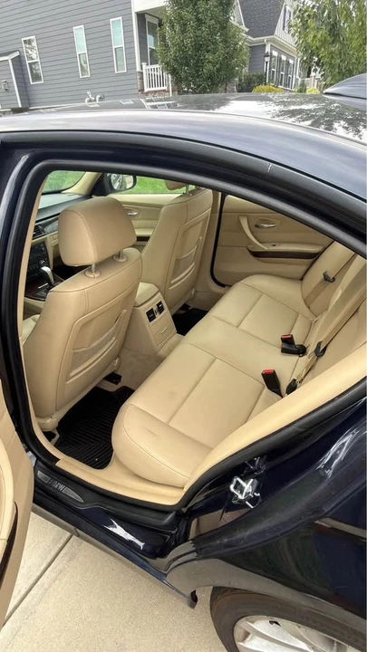 2009 BMW E90 3 Series Sedan - Image 7 of 9