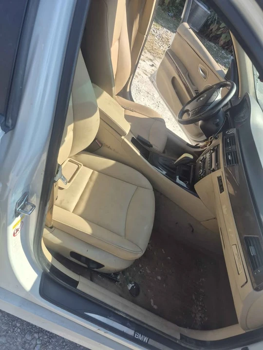 2009 BMW E90 3 Series Sedan - Image 8 of 11