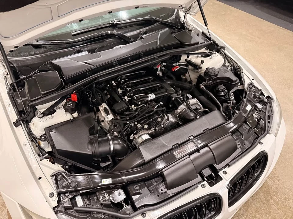 2009 BMW E90 3 Series Sedan - Image 12 of 13
