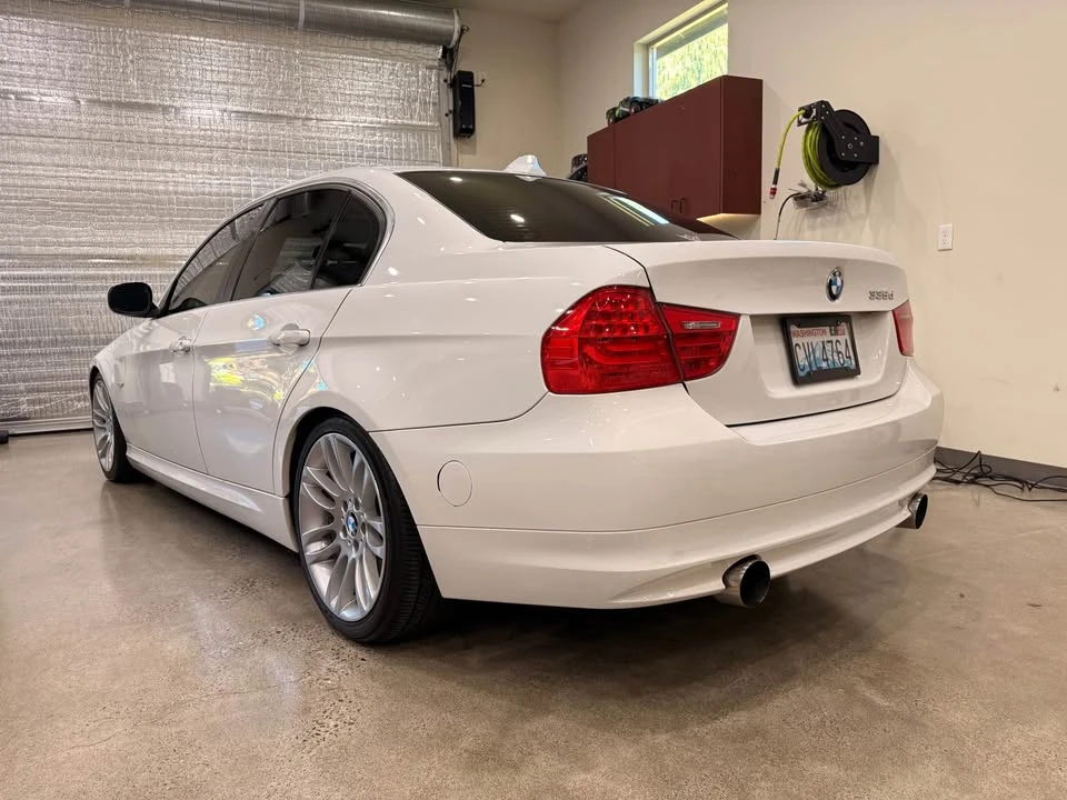 2009 BMW E90 3 Series Sedan - Image 3 of 13