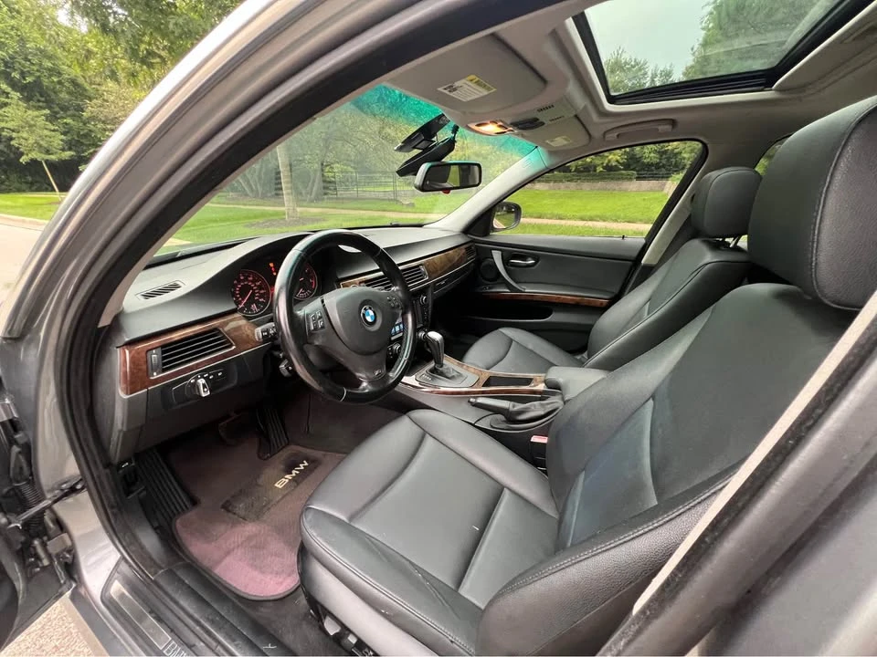 2009 BMW E90 335i Sedan - Image 10 of 19