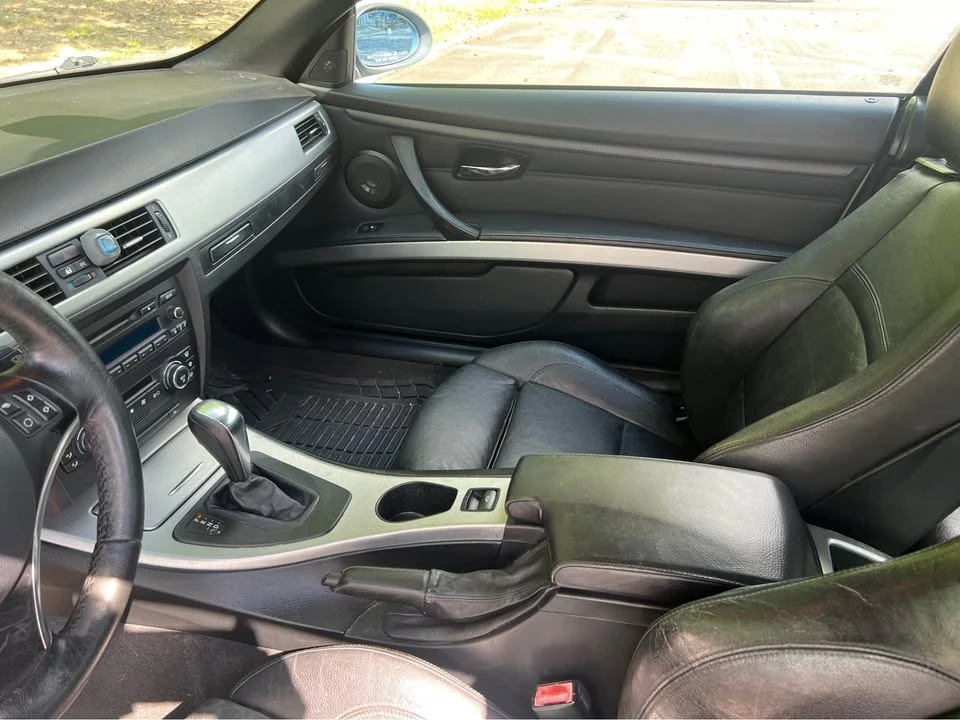2009 BMW E93 335i Convertible - Image 7 of 10
