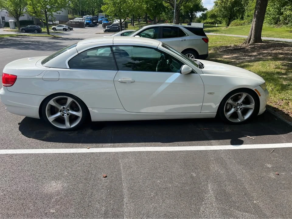 2009 BMW E93 335i Convertible - Image 3 of 10
