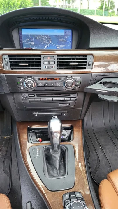2009 BMW E93 335i Convertible - Image 7 of 20