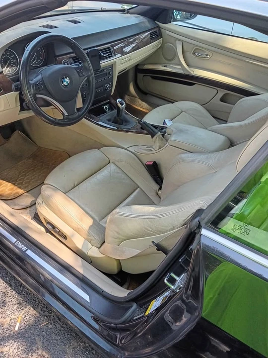 2009 BMW E93 335i Convertible - Image 3 of 3