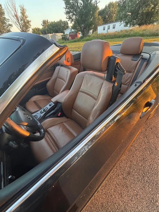 2009 BMW E93 335i Convertible - Image 3 of 6