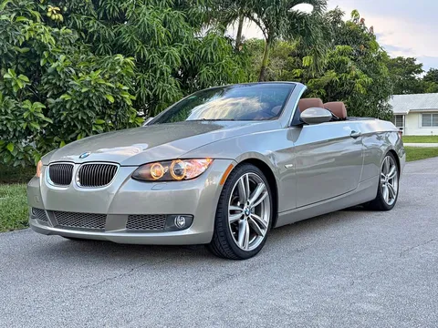 2009 BMW 335i Convertible 2D