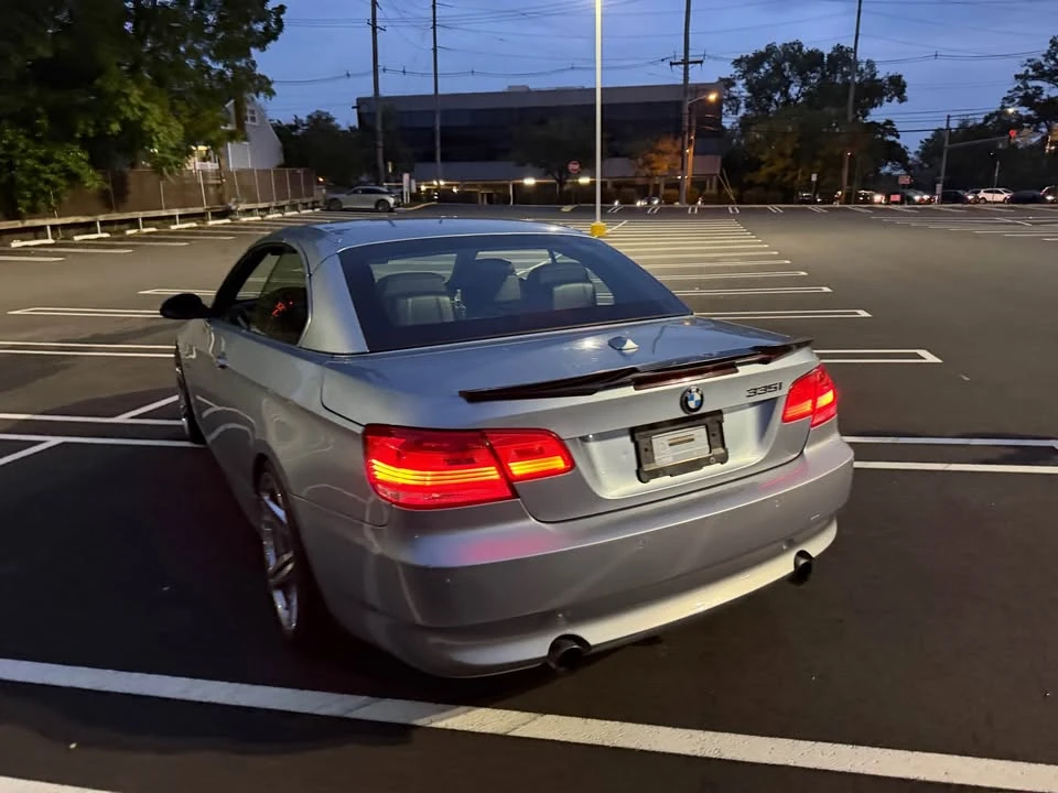2009 BMW E93 335i Convertible - Image 5 of 18