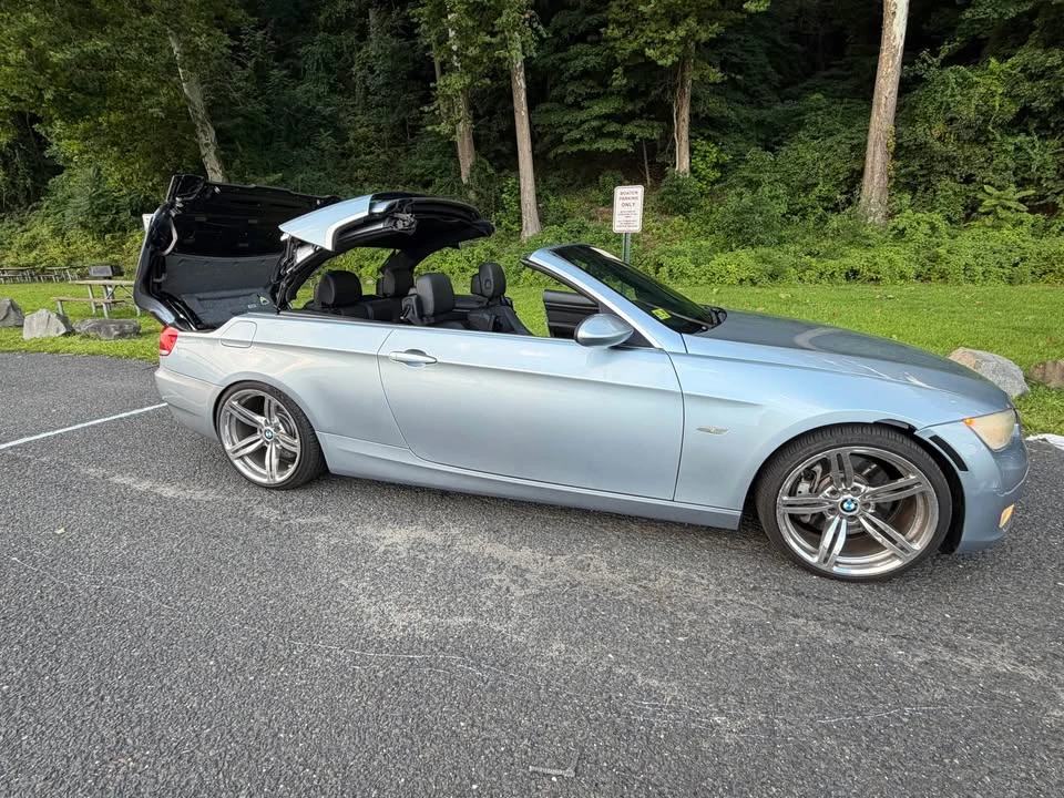 2009 BMW E93 335i Convertible - Image 9 of 18