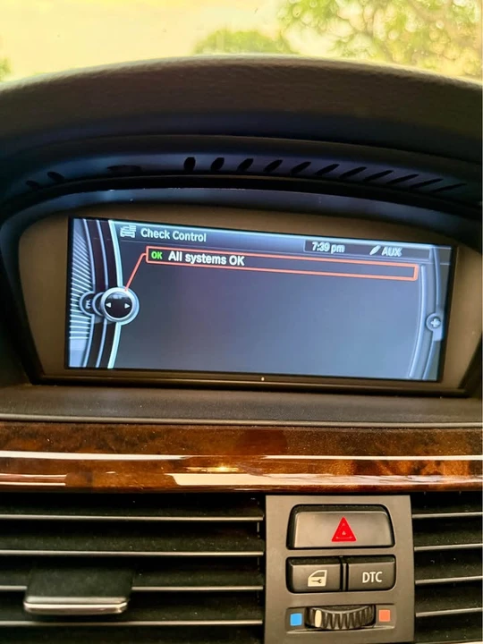 2009 BMW E93 335i Convertible - Image 12 of 16