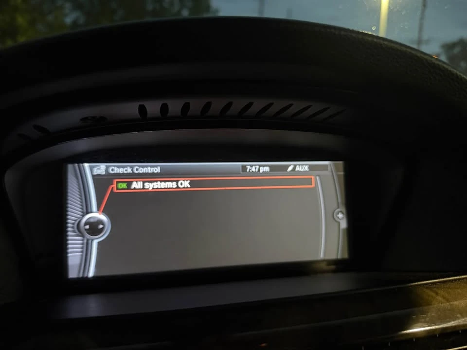 2009 BMW E93 335i Convertible - Image 15 of 18