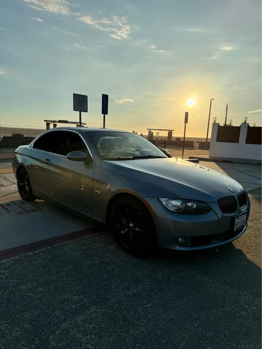 2009 BMW E93 335i Convertible - Image 4 of 16