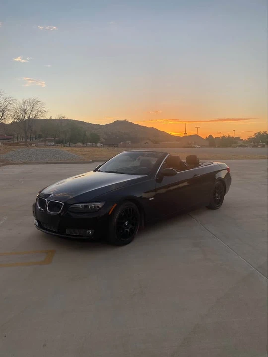 2009 BMW E93 335i Convertible - Image 6 of 7