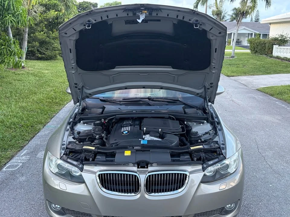 2009 BMW E93 335i Convertible - Image 11 of 13