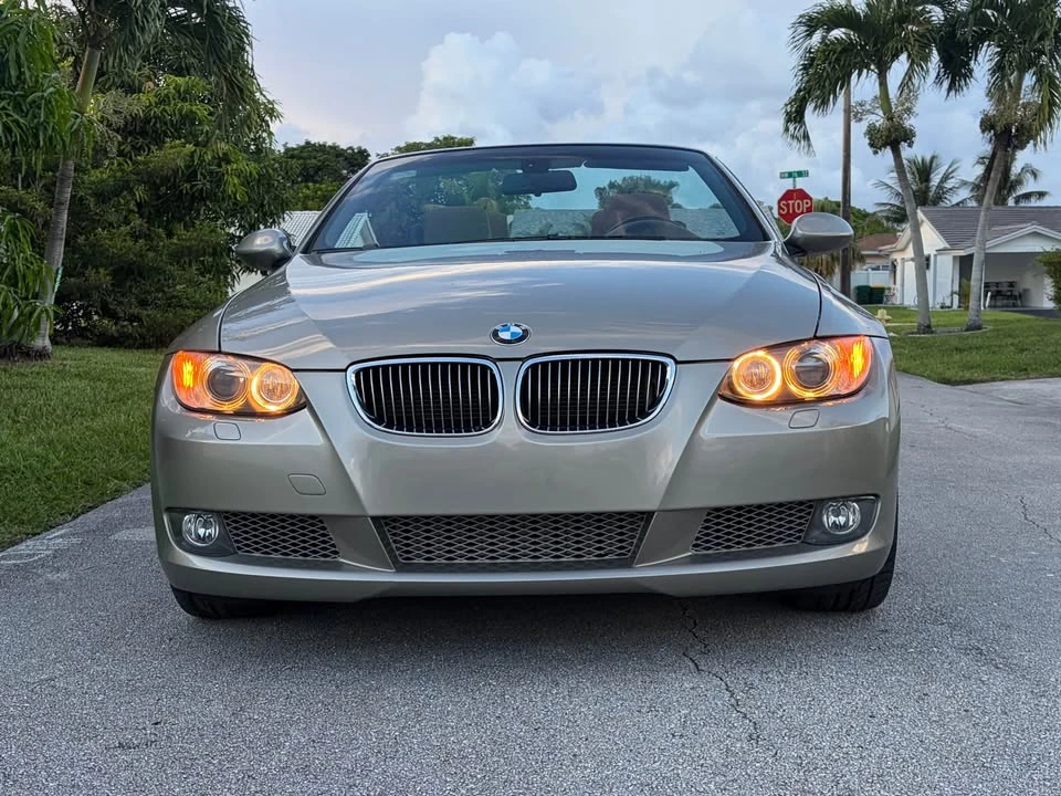 2009 BMW E93 335i Convertible - Image 2 of 13