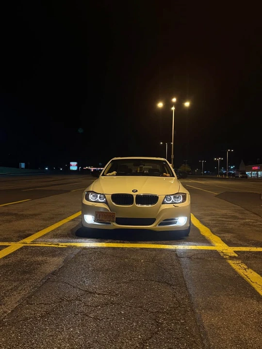 2009 BMW E90 335i Sedan - Image 3 of 5