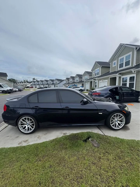 2009 BMW E90 335i Sedan - Image 2 of 6