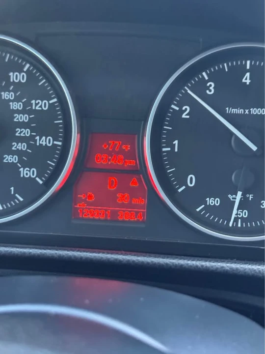 2009 BMW E90 335i Sedan - Image 10 of 16