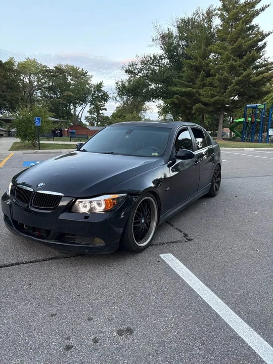 2009 BMW E90 335i Sedan - Image 2 of 8