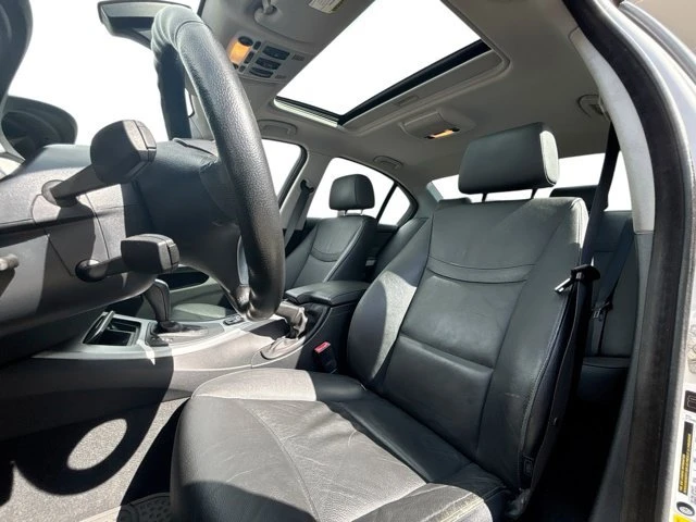2009 BMW E90 335i Sedan - Image 14 of 20