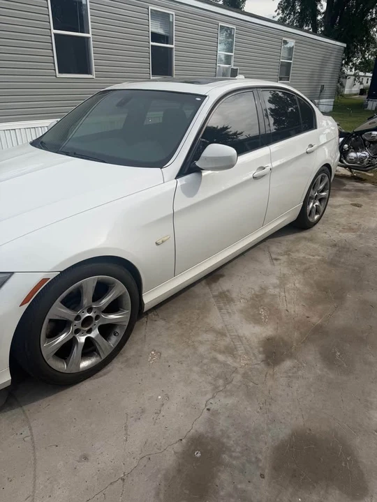 2009 BMW E90 335i Sedan - Image 2 of 6