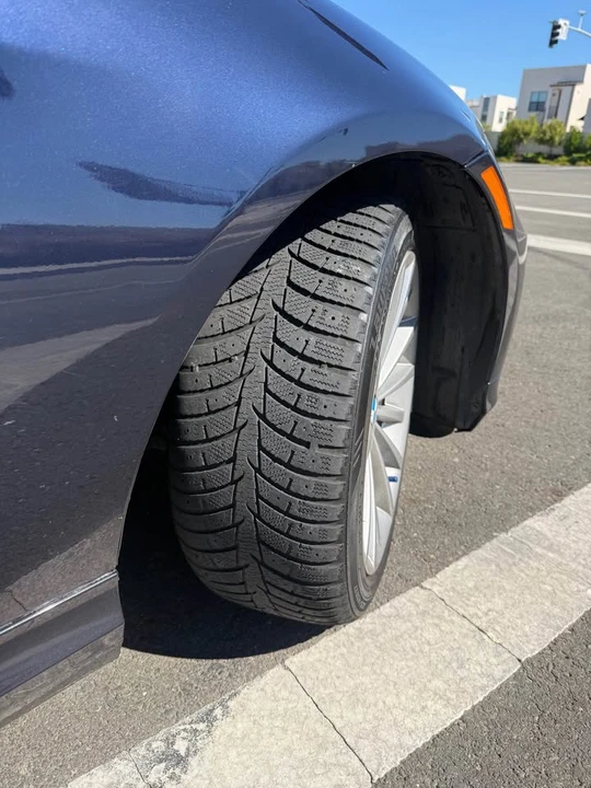 2009 BMW E90 335i Sedan - Image 10 of 11