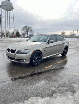 2009 BMW 3 Series 335i xDrive Sedan 4D