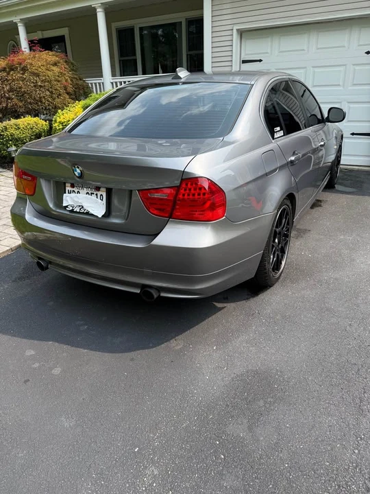 2009 BMW E90 335i Sedan - Image 2 of 6