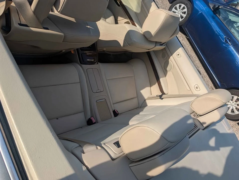 2009 BMW E93 335i Convertible - Image 8 of 12