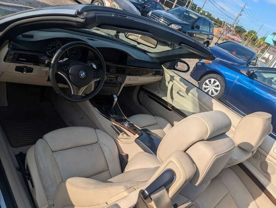 2009 BMW E93 335i Convertible - Image 6 of 12