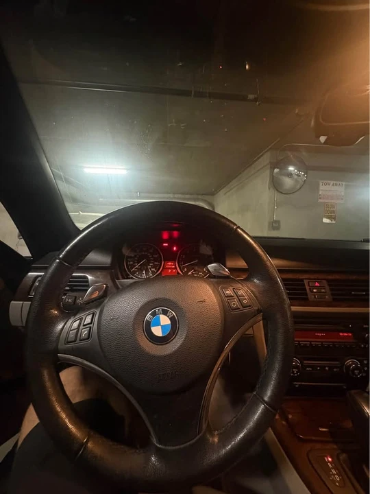 2009 BMW E93 335i Convertible - Image 7 of 9