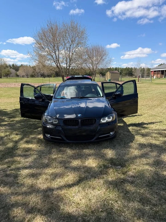 2009 BMW E90 335i Sedan - Image 2 of 20