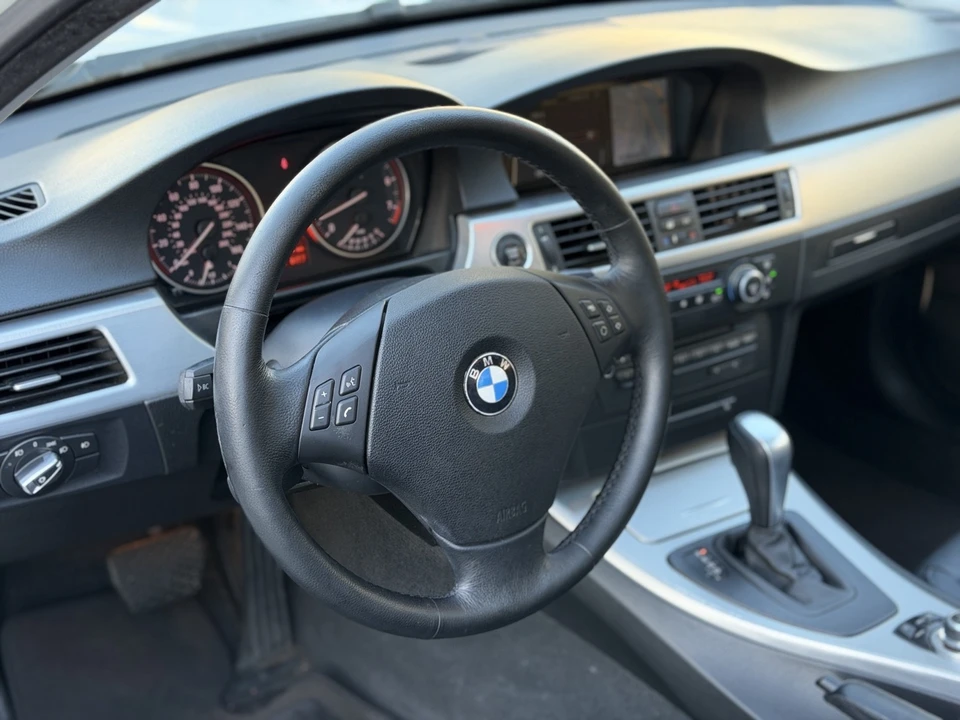 2009 BMW E90 3 Series Sedan - Image 19 of 20
