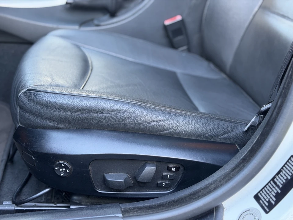 2009 BMW E90 3 Series Sedan - Image 18 of 20