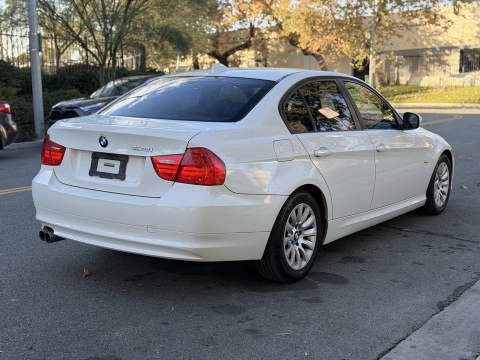 2009 BMW E90 3 Series Sedan - Image 3 of 20