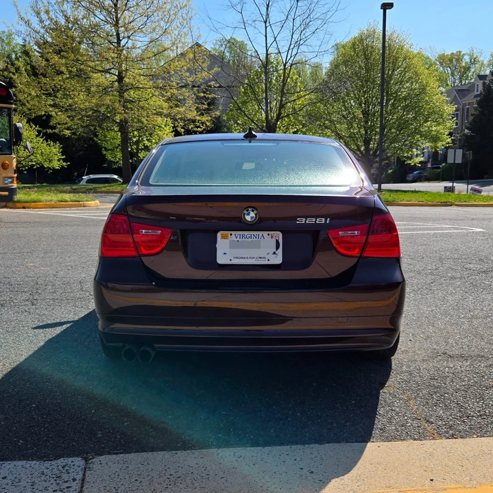 2009 BMW E90 3 Series Sedan - Image 6 of 20